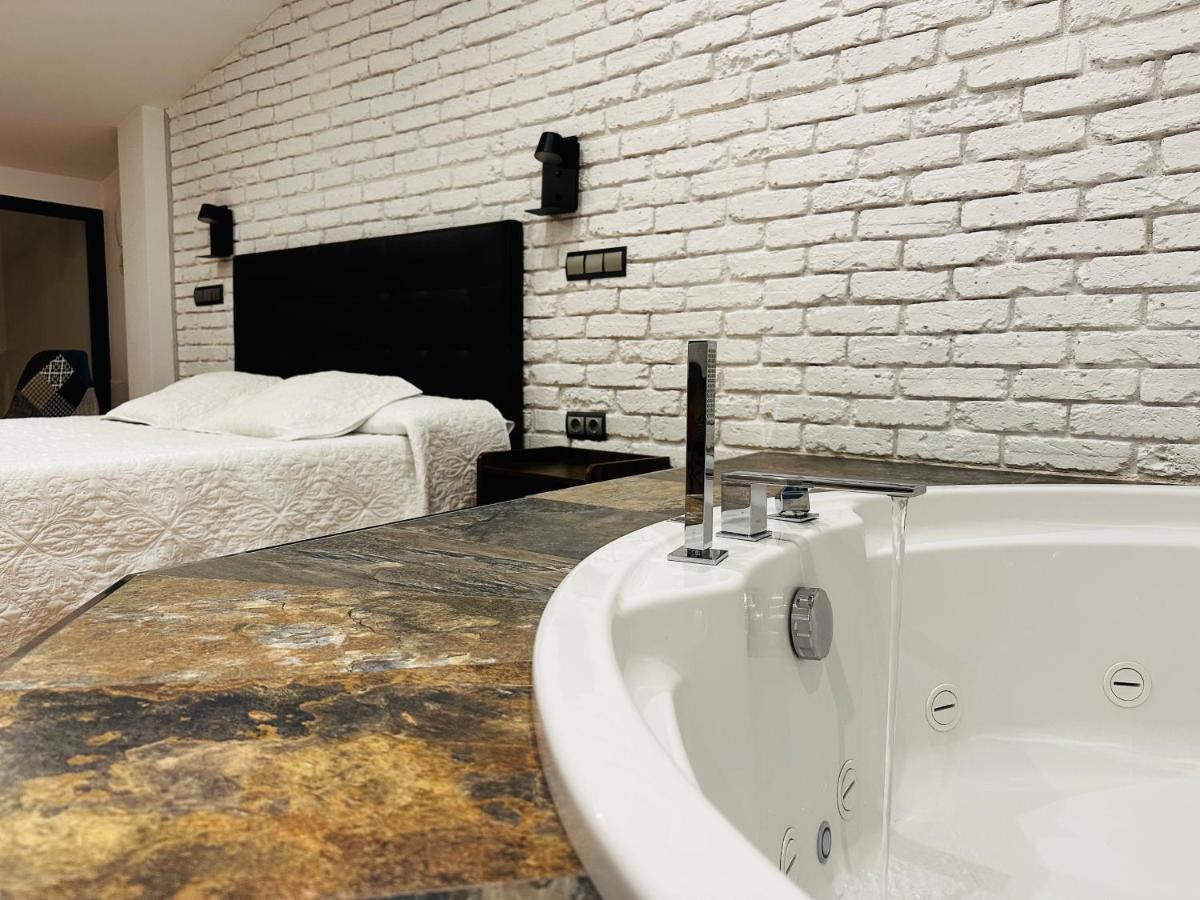 Suite Sorpresa Vut La Taberna Arenas de San Pedro Εξωτερικό φωτογραφία